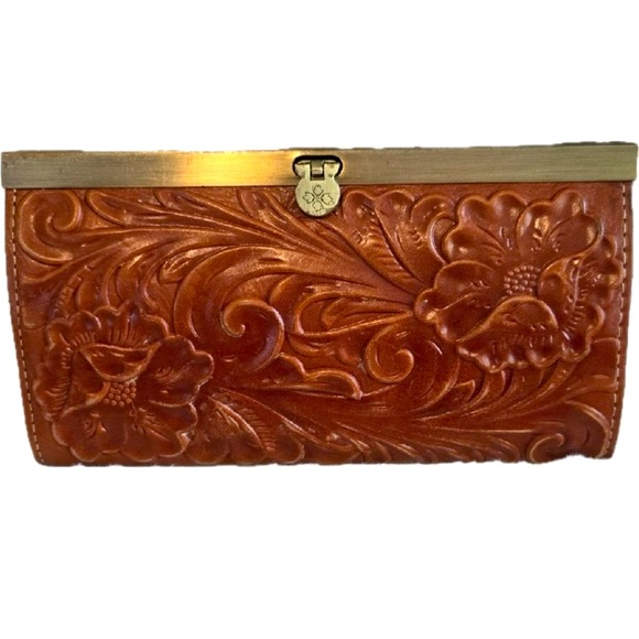 Patricia Nash Handbags - Patricia Nash Vintage Embossed Floral Brown Clutch Wallet EUC